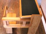 Дитячі меблі Письмові столи та обладнання, ціна 800 Грн., Фото