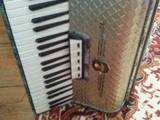 Музика,  Музичні інструменти Клавішні, ціна 4500 Грн., Фото