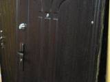 Двері, замки, ручки,  Двері, дверні вузли Зовнішні, вхідні, ціна 2000 Грн., Фото