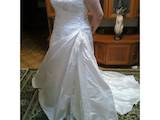 Женская одежда Свадебные платья и аксессуары, цена 1600 Грн., Фото